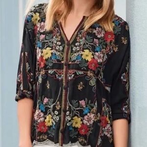 Johnny Was Cabo Embroidered Floral Black Women’s blouse Size M